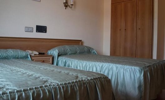Hotel Larry