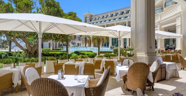 Hotel Las Arenas Balneario Resort Spa
