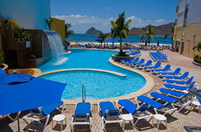 Hotel Las Flores Beach Resort