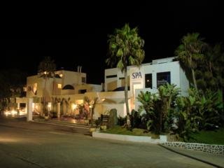 Hotel Las Rocas Resort & Spa
