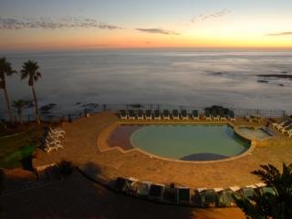 Hotel Las Rocas Resort & Spa