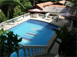 Hotel Las Tres Banderas