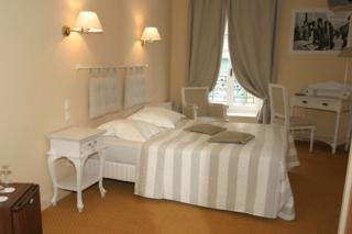 Hotel Le Lion D'or - Bayeux