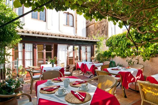 Hotel Leon De Sineu