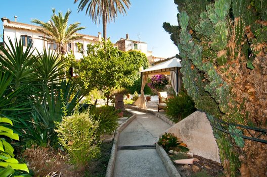 Hotel Leon De Sineu