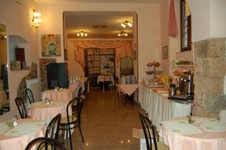 Hotel Leonardo