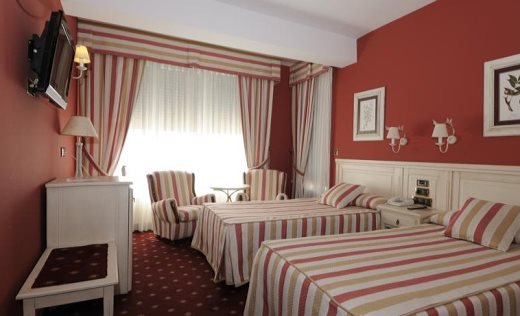 Hotel Leonor Mirón