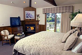 Hotel Lighthouse Lodge & Suites