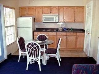 Hotel Lighthouse Resort Inn & Suites