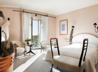 Hotel L'imperial Palace