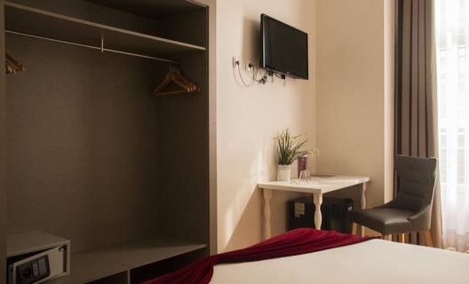 Hotel Lisbon Arsenal Suites