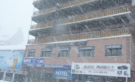Hotel Llac Negre