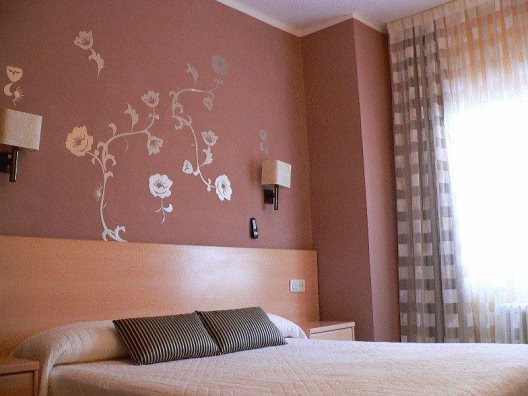 Hotel Llansola
