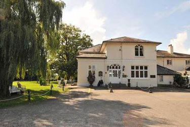Hotel Llyndir Hall & Spa