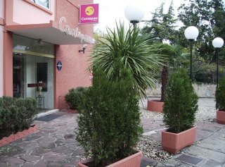 Hotel Logis De France Cantepau