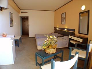 Hotel Lomeniz Beach