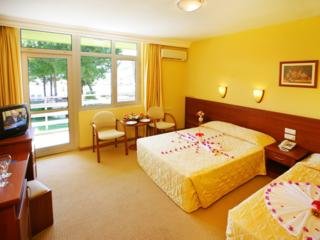 Hotel Lonicera World
