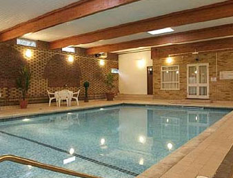 Hotel Lonsdale Court