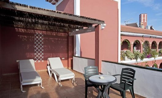 Hotel Los Arcos