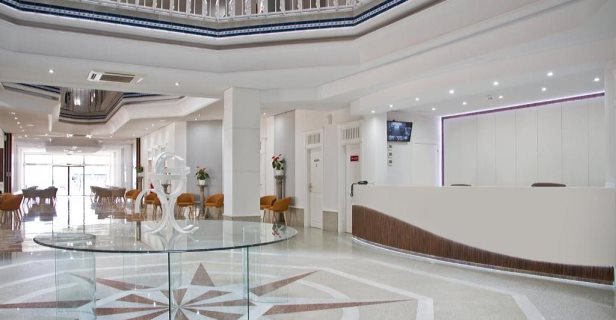 Hotel Los Delfines