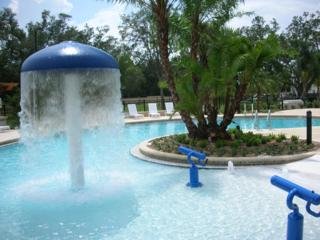 Hotel Lucaya Village Resort