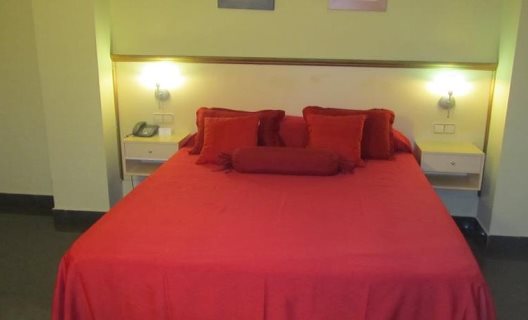 Hotel Lusso Velilla