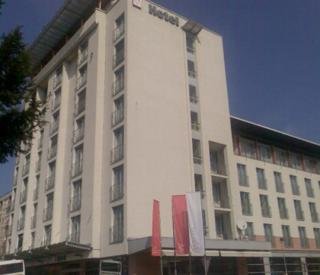 Hotel M