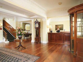 Hotel Macdonald Old England & Spa
