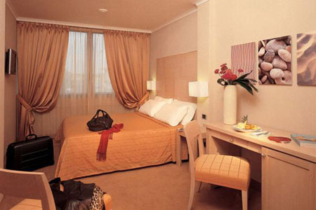 Hotel Mach2 Rome Airport