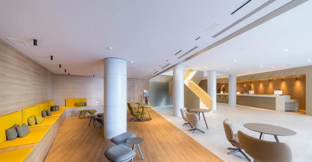 Hotel Macia Sevilla Kubb
