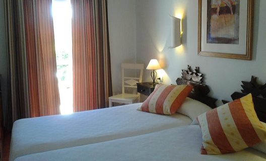Hotel Madreselva