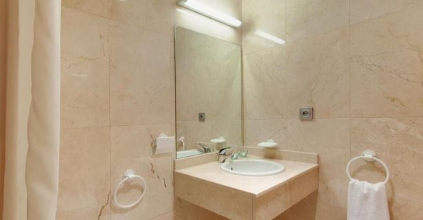 Hotel Madrid Airport Suites Affiliated By Melia