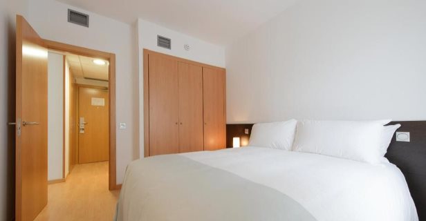 Hotel Madrid Airport Suites Affiliated By Melia