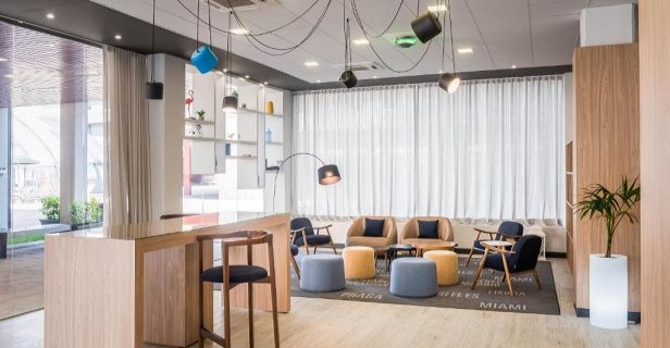 Hotel Madrid Airport Suites Affiliated By Melia
