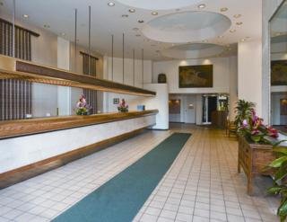 Hotel Maile Sky Court