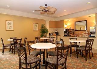 Hotel Mainstay Suites At Pga Village