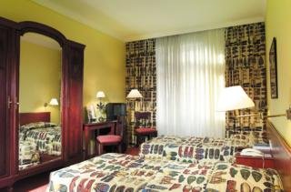 Hotel Maison Rouge