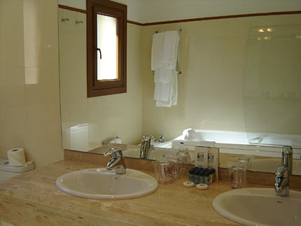 Hotel Manantial