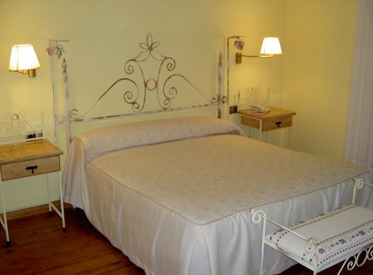 Hotel Manrique De Lara