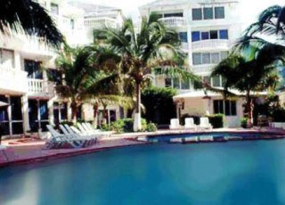 Hotel Maralisa Beach Club