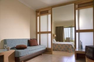 Hotel Mareblue Cosmopolitan