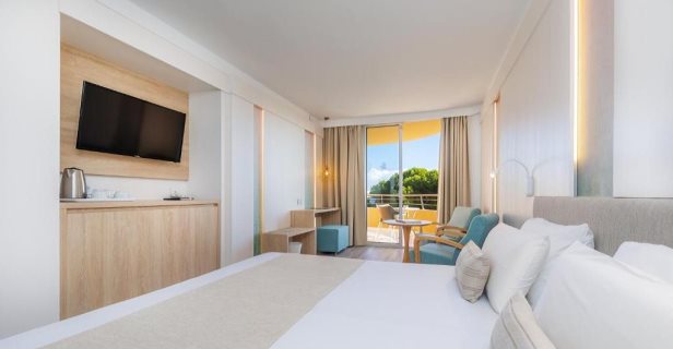 Hotel Marins Beach Club