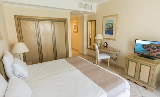 Hotel Maritim Antonine & Spa