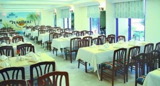 Hotel M.C Mahberi Beach