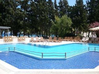 Hotel Medis