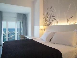 Hotel Mediterrani