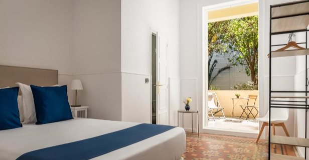 Hotel Medium Romantic