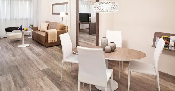 Hotel Melia Lebreros
