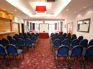 Hotel Menzies Cambridge & Golf Club