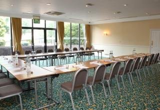 Hotel Menzies Pinewood